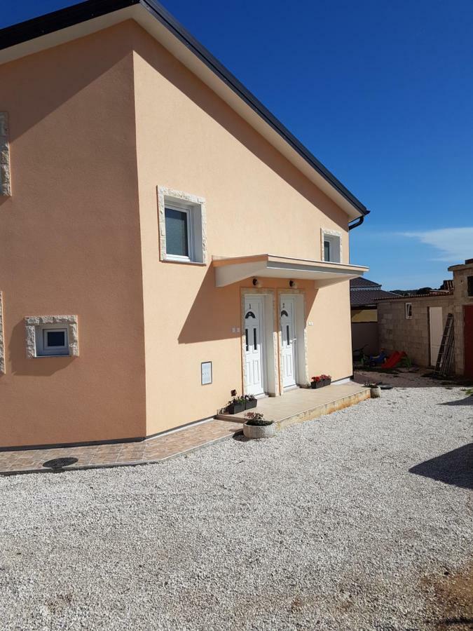 Apartmani Luca Fazana Exterior photo