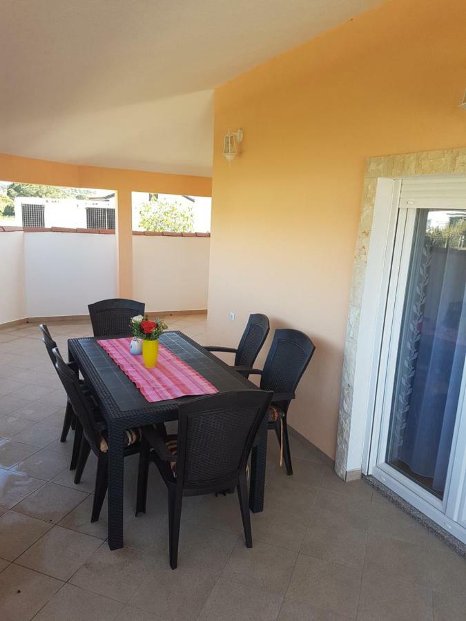 Apartmani Luca Fazana Exterior photo